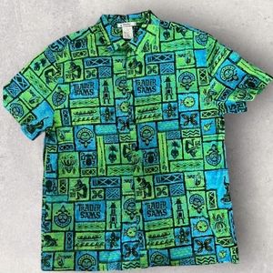 Disney Parks Trader Sam's Hawaiian button up Shirt Men's Large Disney Polynesian